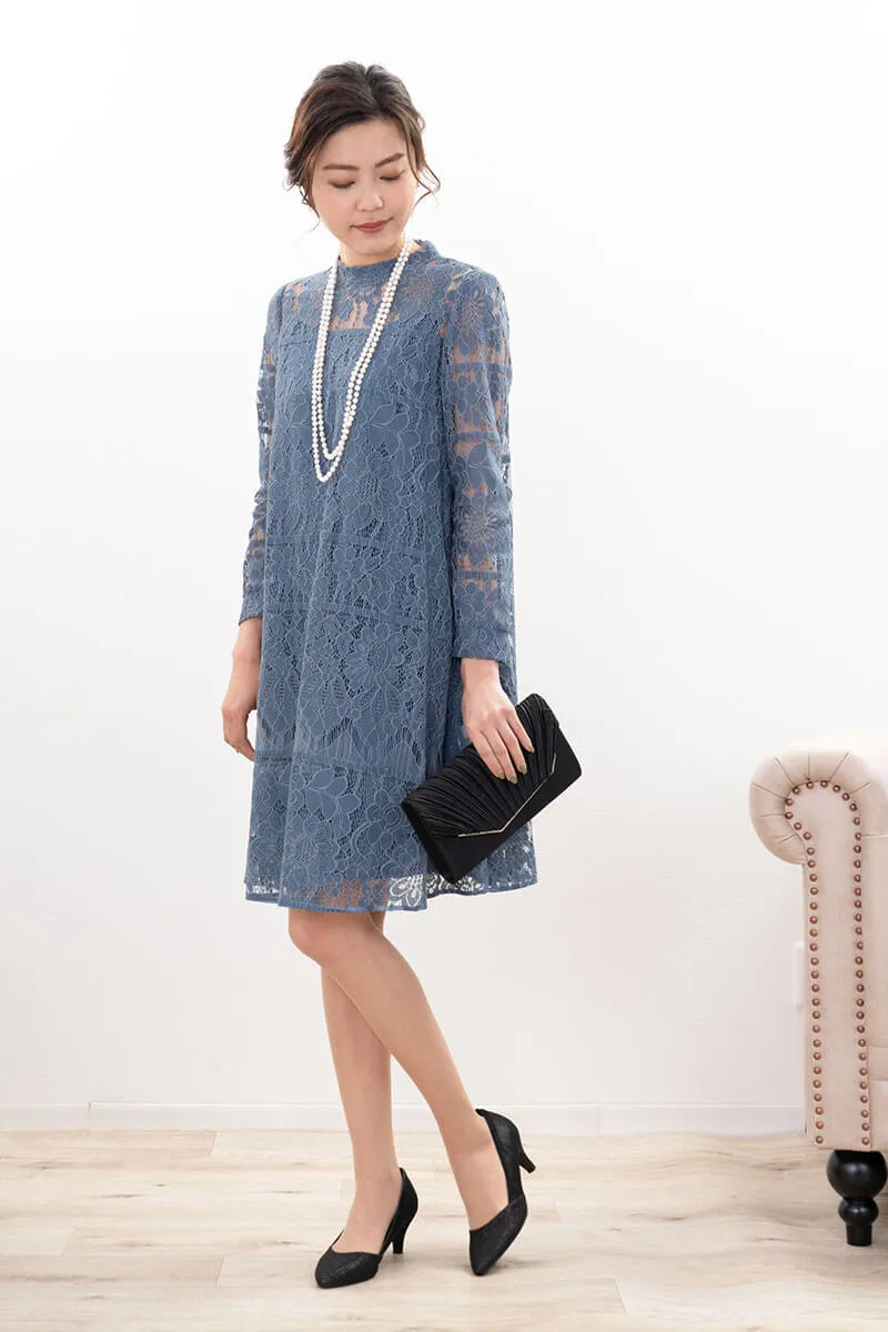 ブルーのクラシカルレースショートドレス