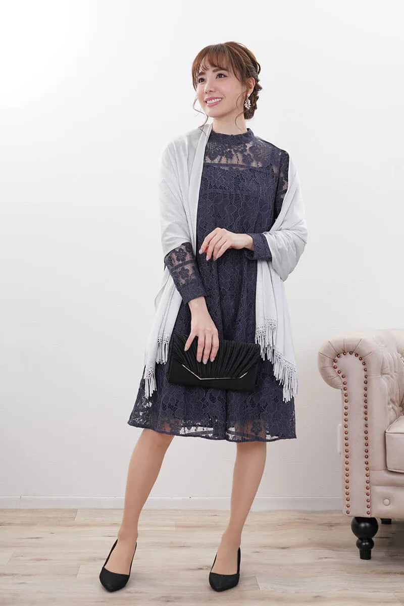 ネイビーのクラシカルレースショートドレス