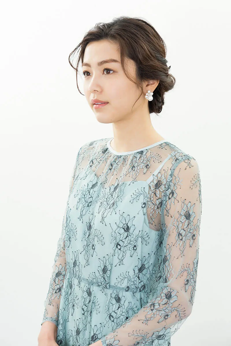 ミントのオールレース配色ドレス