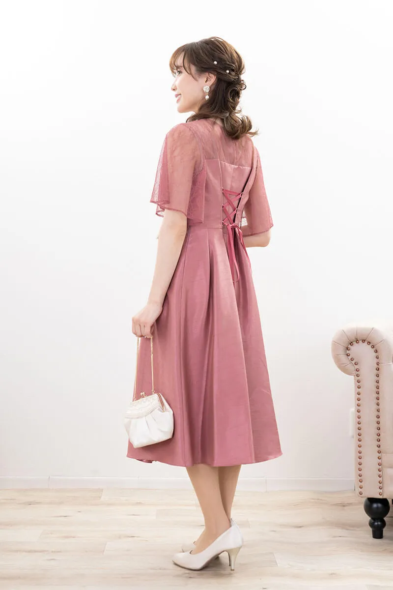 ピンクのレースコンビシャンタンドレス