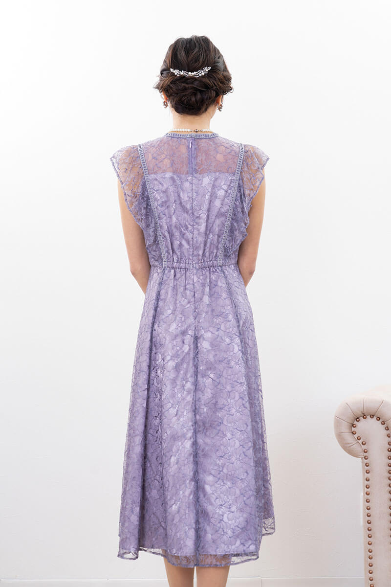 パープルのフリルスリーブレースドレス
