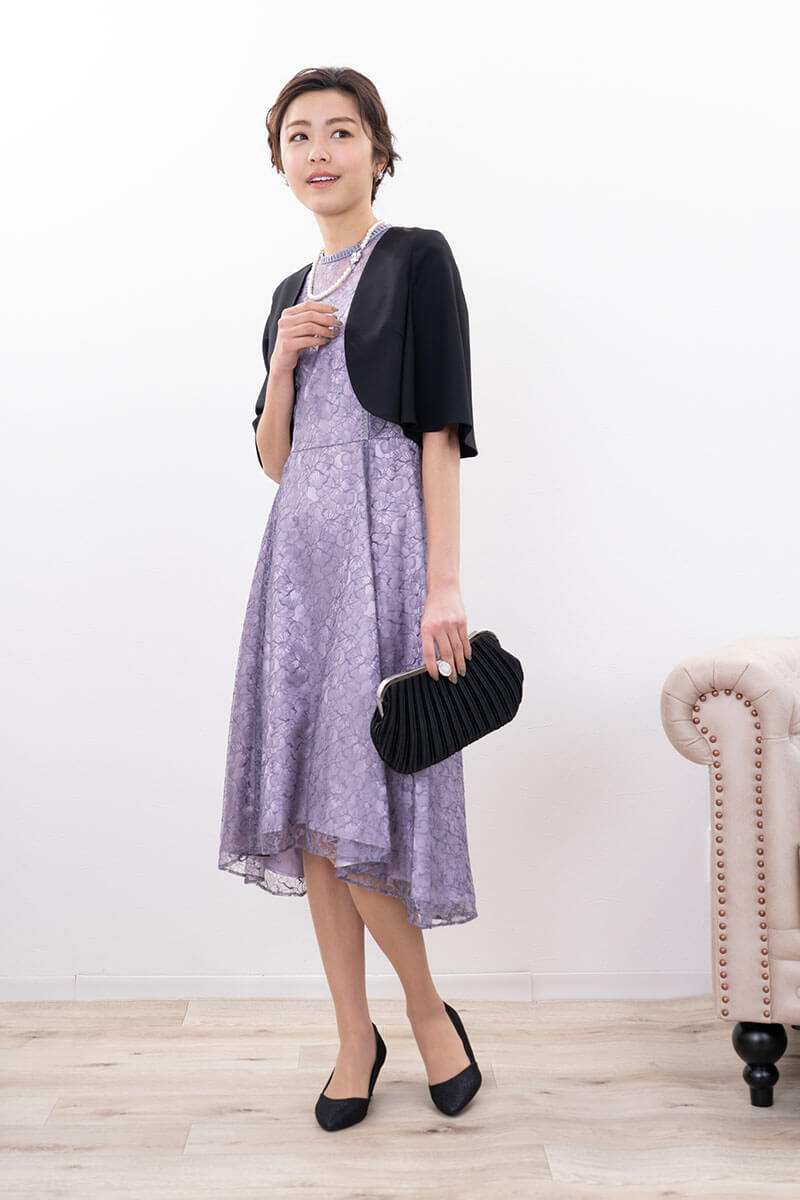 パープルのフリルスリーブレースドレス