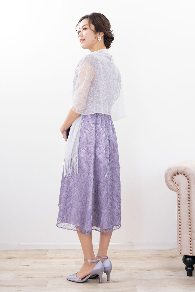パープルのフリルスリーブレースドレス