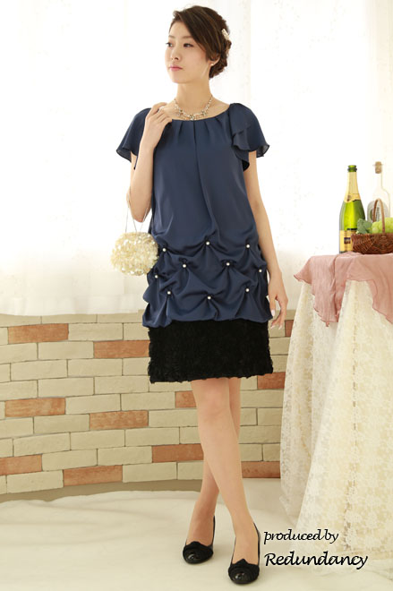 ネイビーのパールIラインドレス