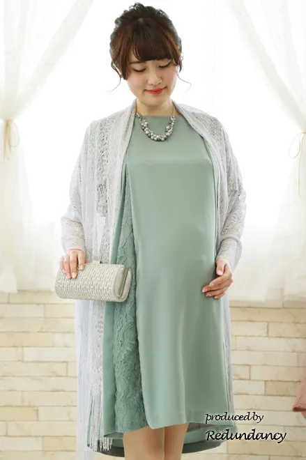 ライトグリーンのレース切替バックリボンドレス