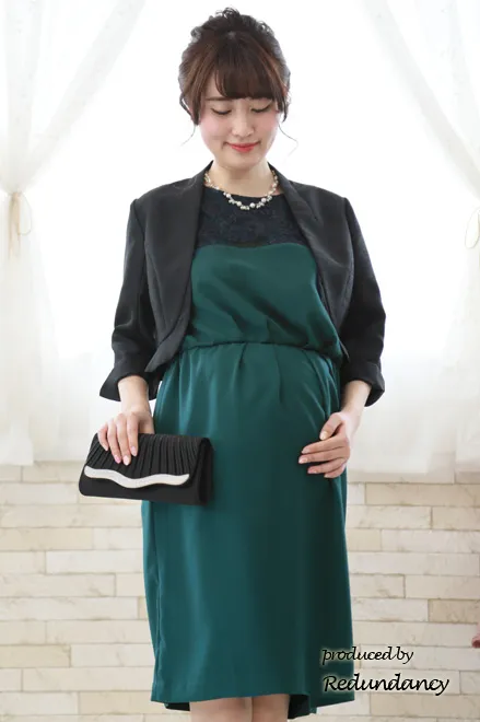 グリーンの授乳口付きレースドレス