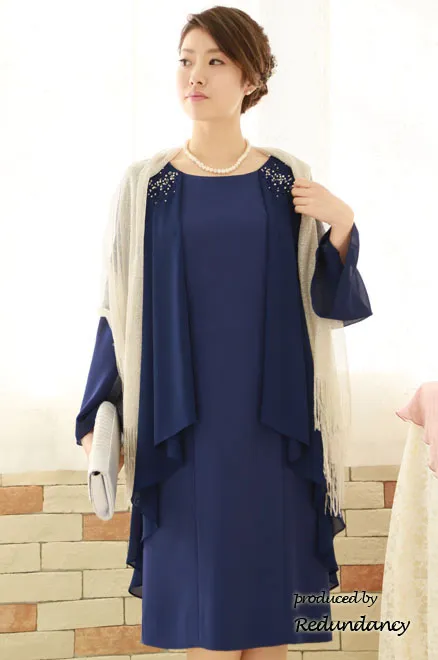 ブルーのビジュー＆ドレープスリーブドレス