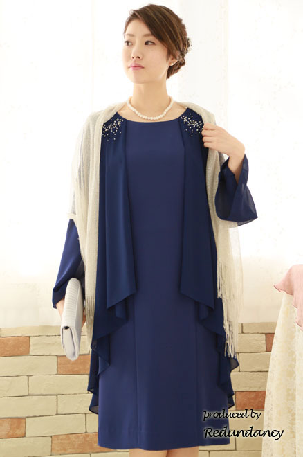 ブルーのビジュー＆ドレープスリーブドレス