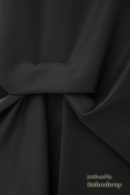 ブラックのウエストドレープストレートドレス