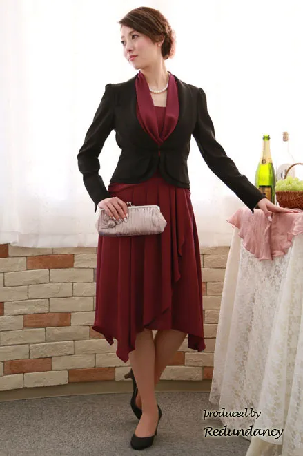 ワインレッドのフロントクロスアシンメトリードレス