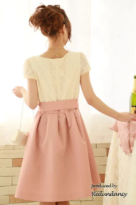 ピンク×ベージュのウエスト切替プリンセスドレス