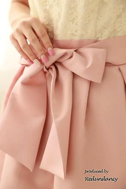 ピンク×ベージュのウエスト切替プリンセスドレス