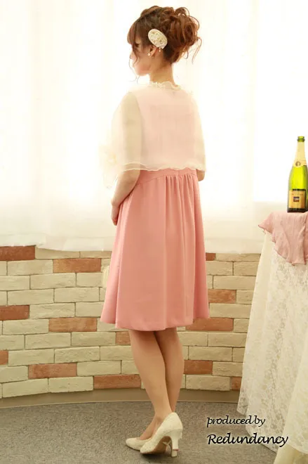 サーモンピンクのゆったりシンプルミニ丈ドレス