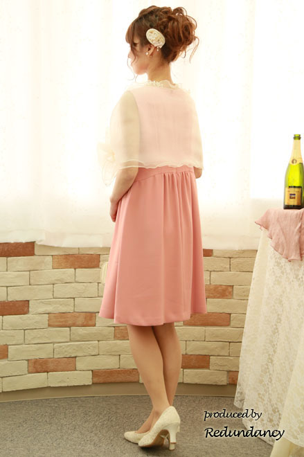 サーモンピンクのゆったりシンプルミニ丈ドレス