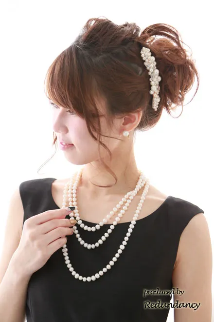 ブラック×ベージュのレース背中編み上げバックリボンドレス