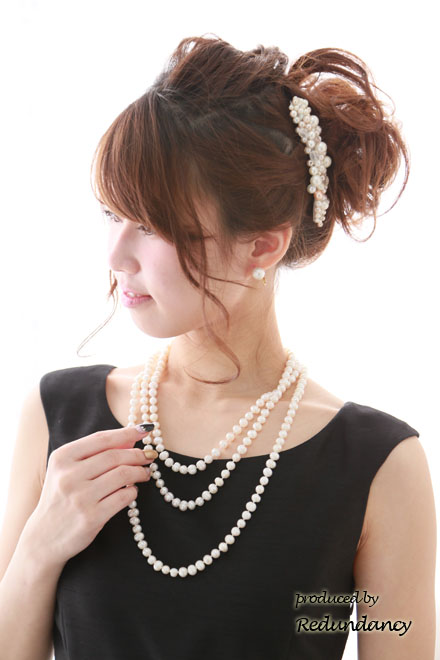 ブラック×ベージュのレース背中編み上げバックリボンドレス