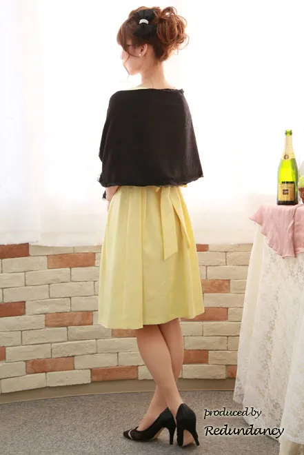 レモンイエローのウエストリボンフレアドレス