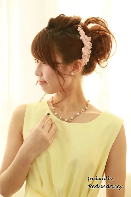 レモンイエローのウエストリボンフレアドレス