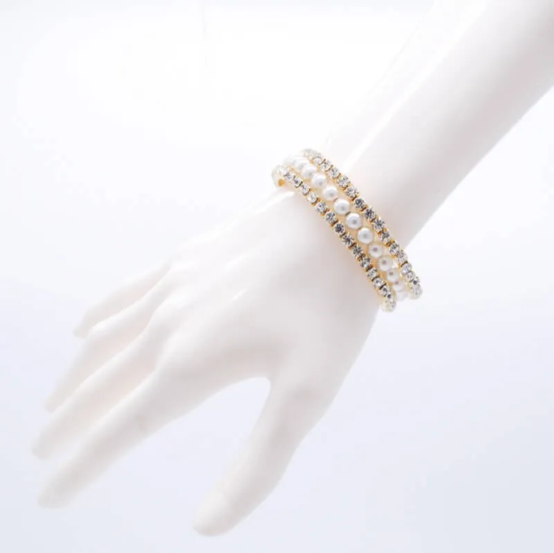 パールとストーンのゴールドブレスレット