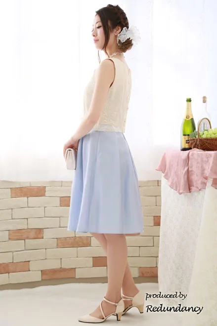 ベージュ×ブルーの切替パニエ入りドレス