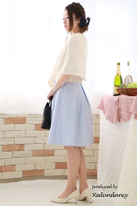 ベージュ×ブルーの切替パニエ入りドレス