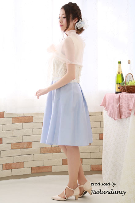 ベージュ×ブルーの切替パニエ入りドレス