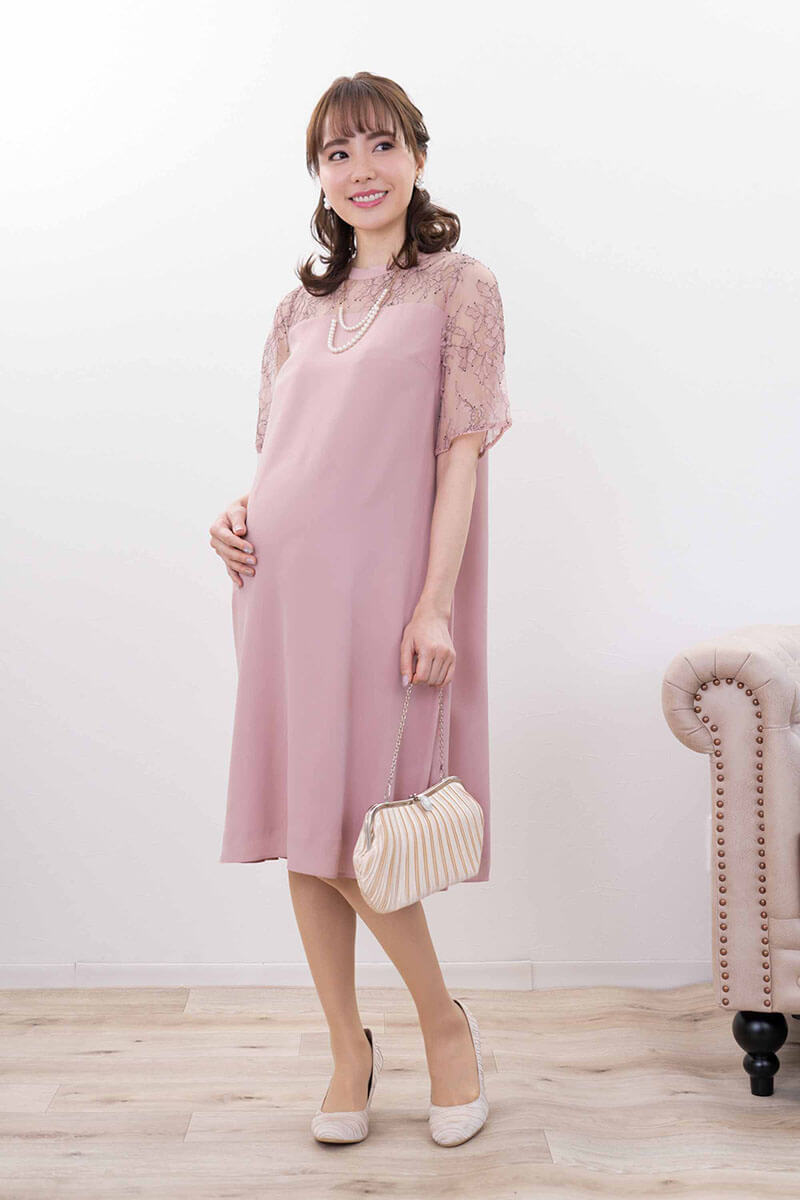 ピンクのレース切替テントラインドレス