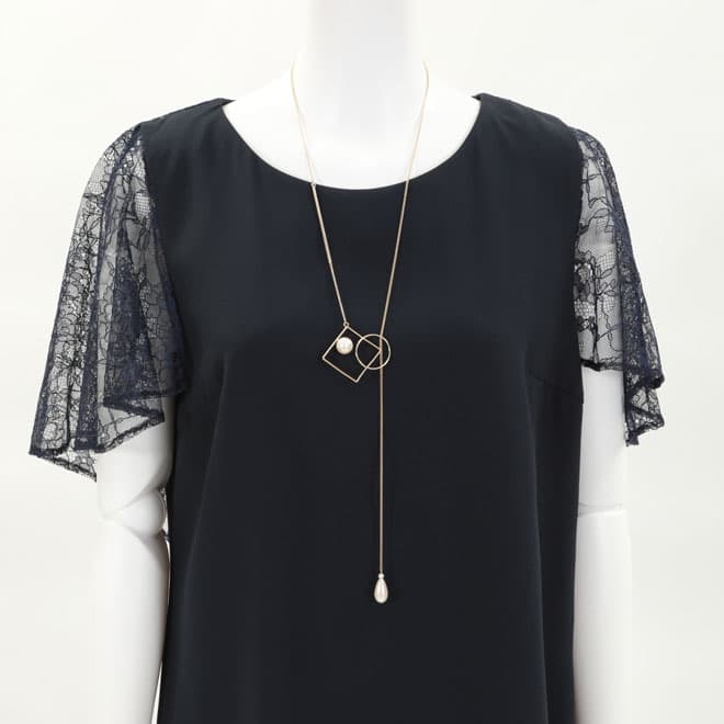 パールのペンダントヘッドゴールドチェーンネックレス