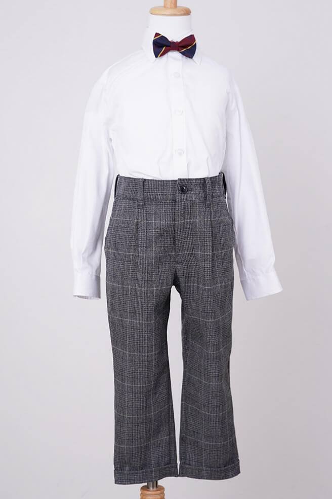 グレーのチェック柄ボウタイ付きキッズフォーマルセット
