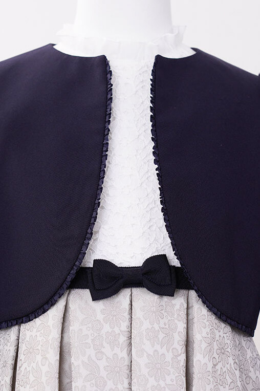 ベージュのレース×ジャガードキッズフォーマルセット