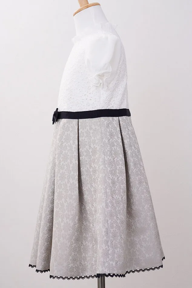 ベージュのレース×ジャガードキッズフォーマルセット