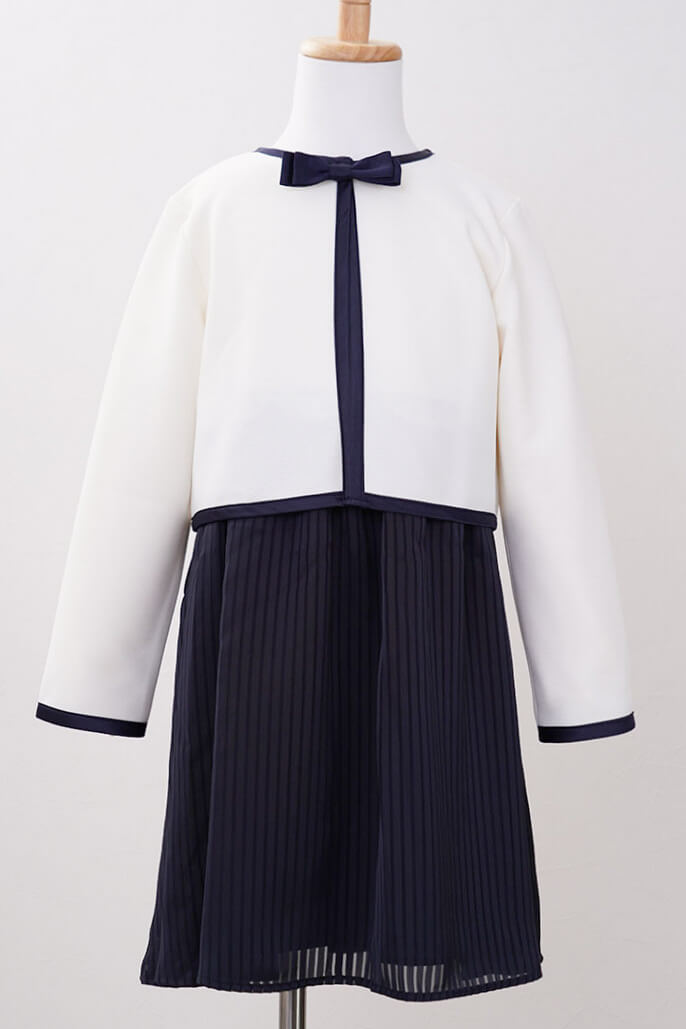 ネイビーのストライプキッズフォーマルセット