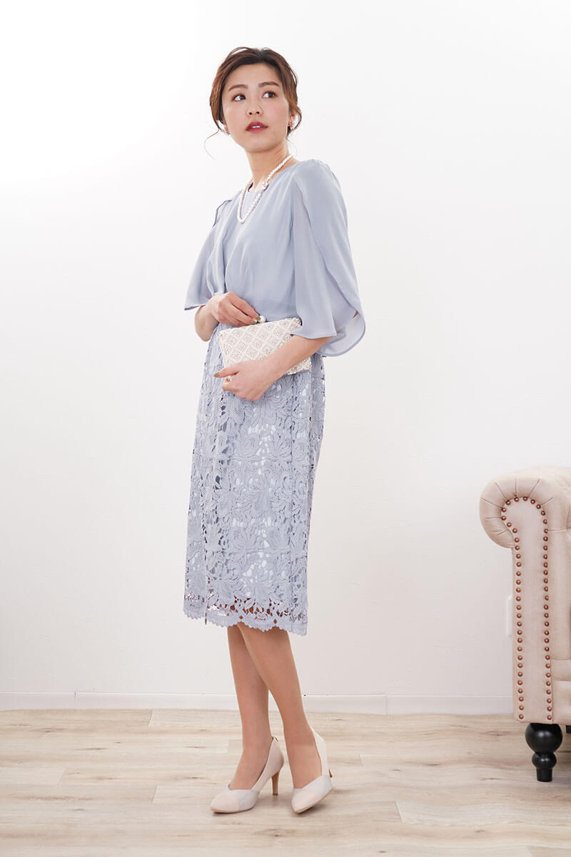 パールとビーズのミニクラッチバッグ