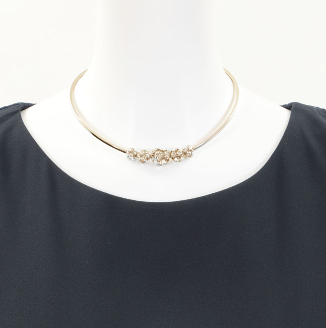 ゴールドのビジューストーンチョーカー