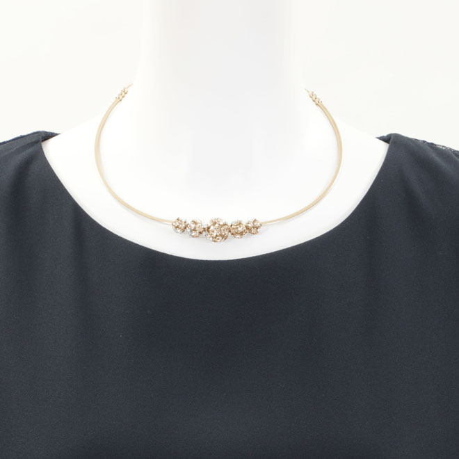 ゴールドのビジューストーンチョーカー