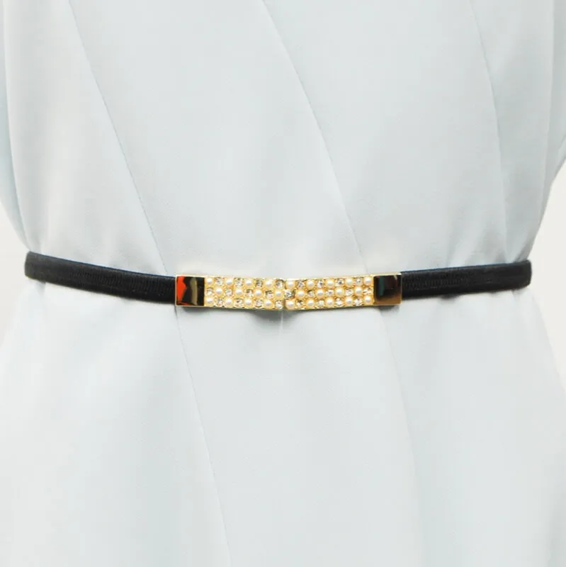 ブラックのラインストーン付きベルト
