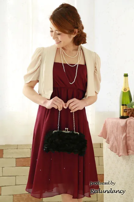 ワインレッドのハイウエストシフォンビジュードレス