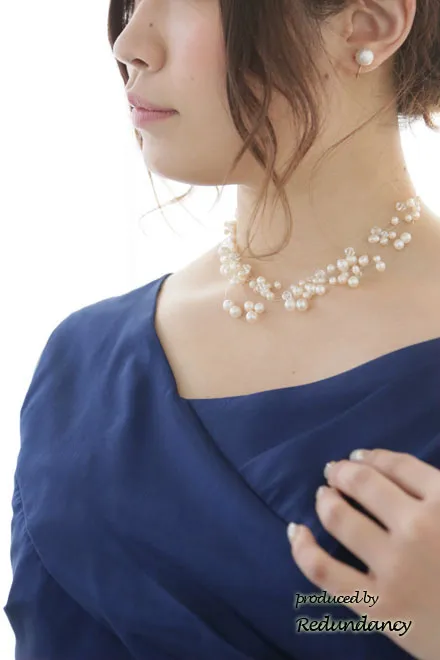 ブルーのドレープネック膝丈Aラインドレス