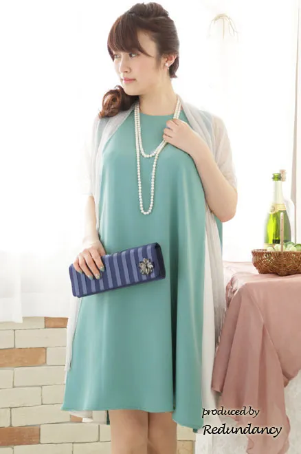 ブルー×ホワイトの配色Aラインドレス