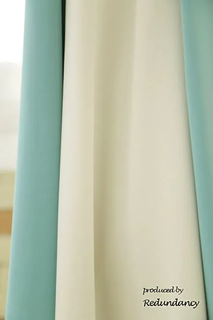 ブルー×ホワイトの配色Aラインドレス