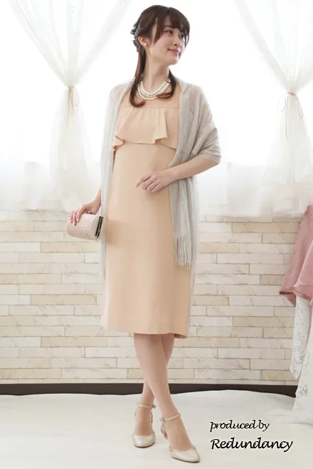 ライトベージュのオープンショルダー2wayドレス