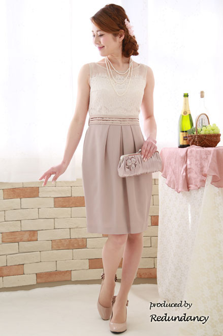 ホワイト×くすみピンクの切替タイトスカートドレス