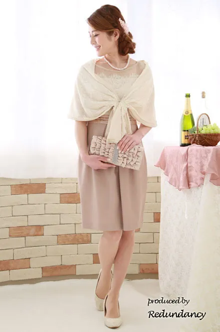 ホワイト×くすみピンクの切替タイトスカートドレス