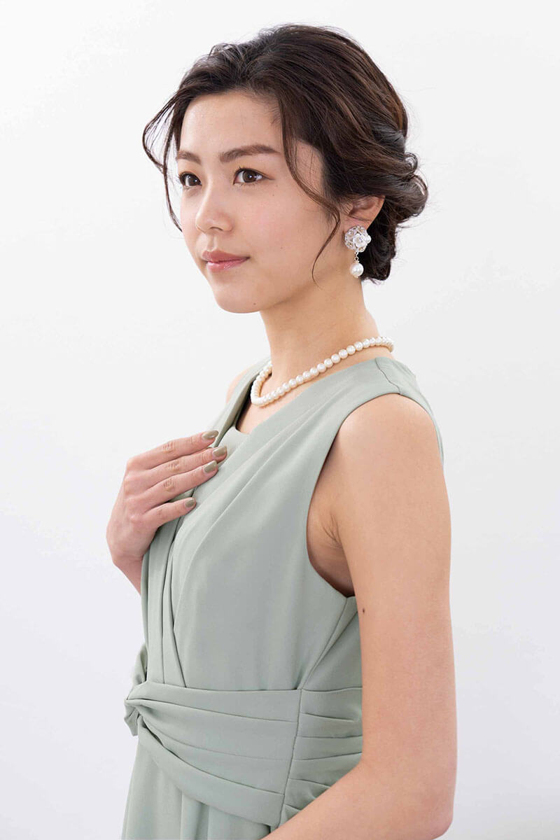 パールとお花モチーフのイヤリング