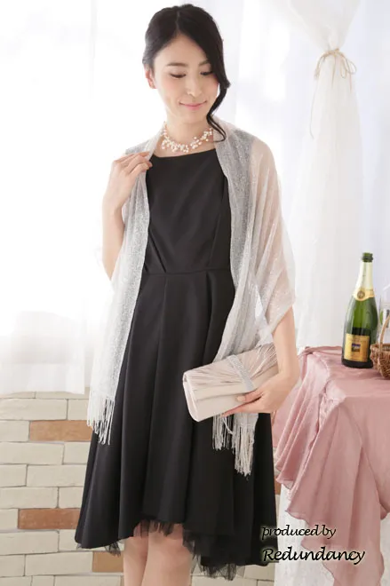 ブラックのバックレースチュールレイヤードドレス