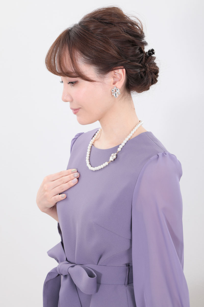 ビジュー付きイヤリング(ゴールド)