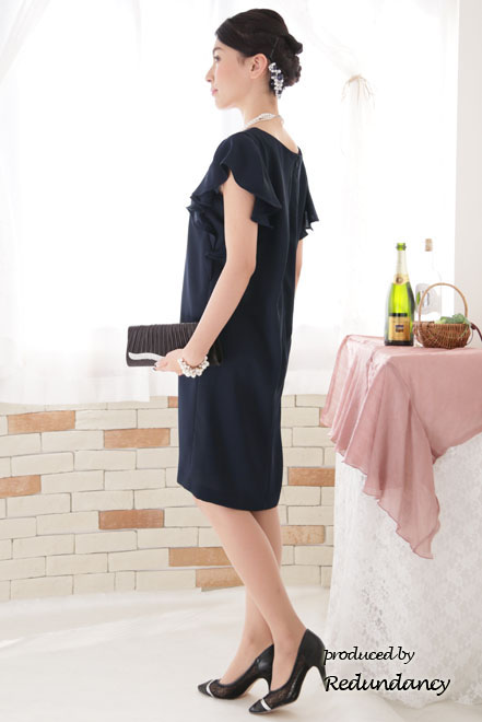 ネイビーのフレアスリーブストレートドレス