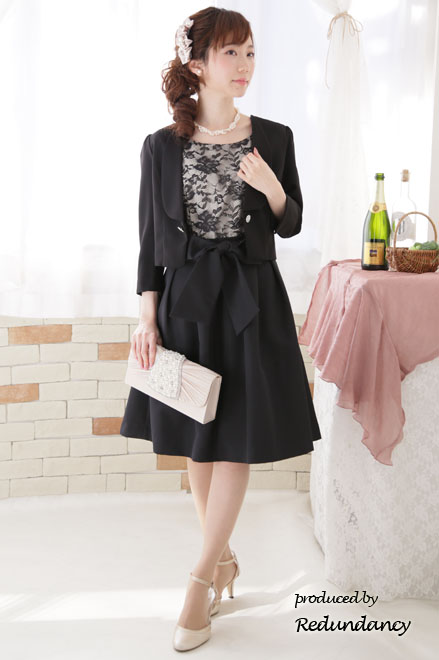 ブラック×ベージュの切替レースドレス