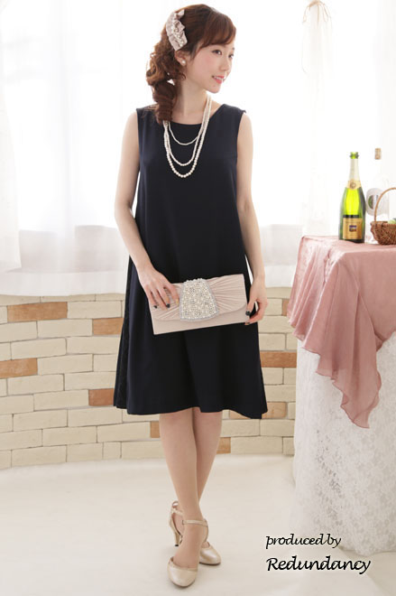 ネイビーのY字バックフリルレース切替ドレス