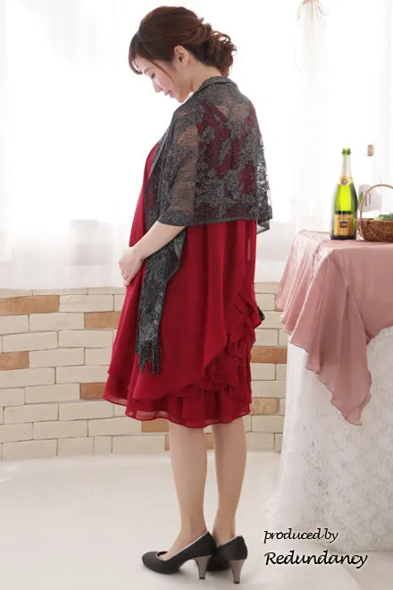 レッドのバックフリルスカートドレス